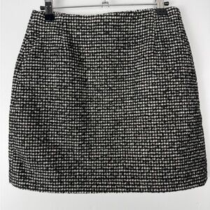 Uniqlo Black and White Mini Skirt